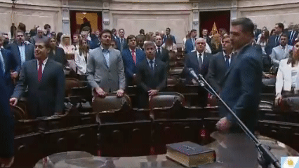 VIDEO | Qué buena está: los comentarios fuera de lugar de un diputado sobre una legisladora con el micrófono abierto