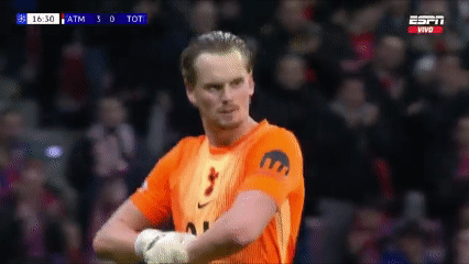 VIDEO | Dos bloopers en 16 minutos y afuera: la pesadilla que vivió el arquero del Tottenham ante Atlético de Madrid