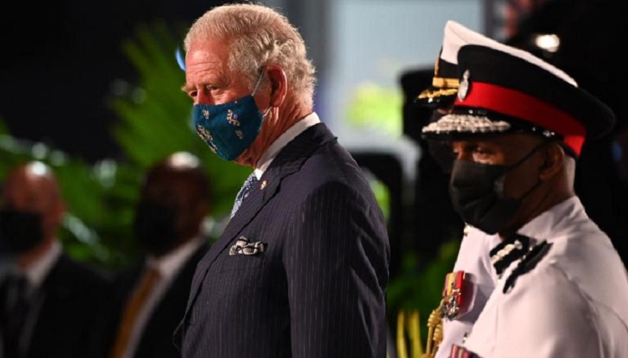 El Príncipe Carlos asistió a la celebración en Barbados en representación de la monarquía británica