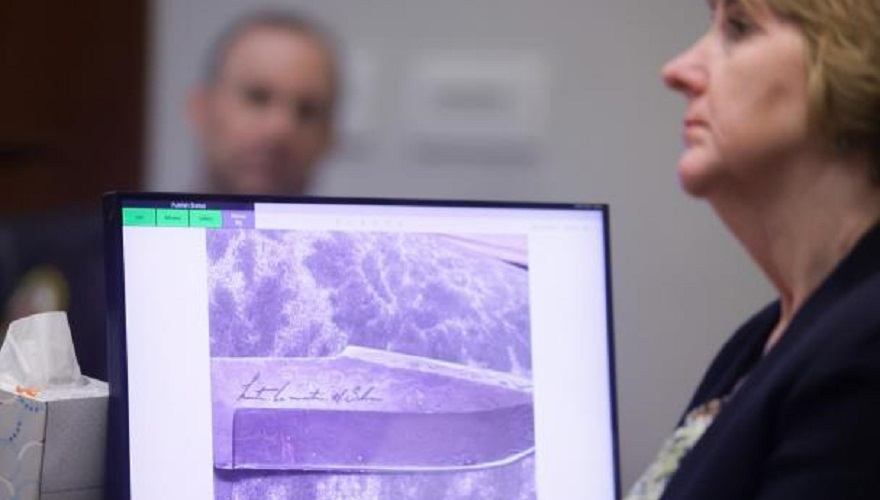 El cuchillo, otra prueba de los ataques.