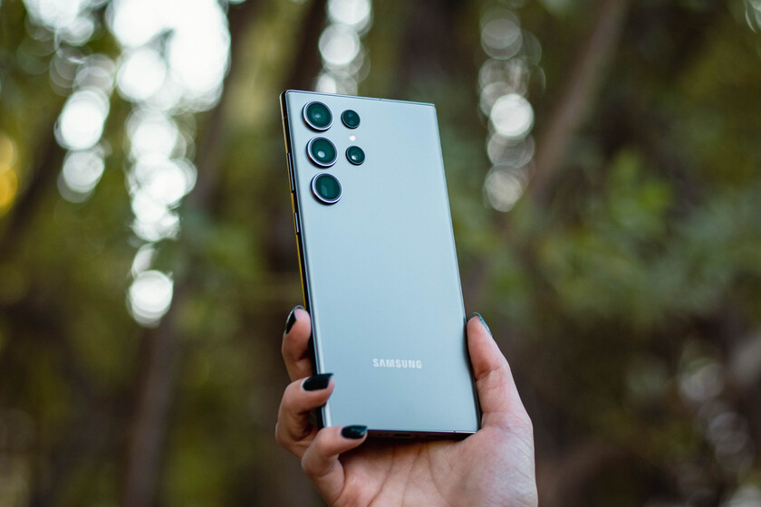 El Samsung Galaxy S23 Ultra es el celular tradicional más pesado de la marca