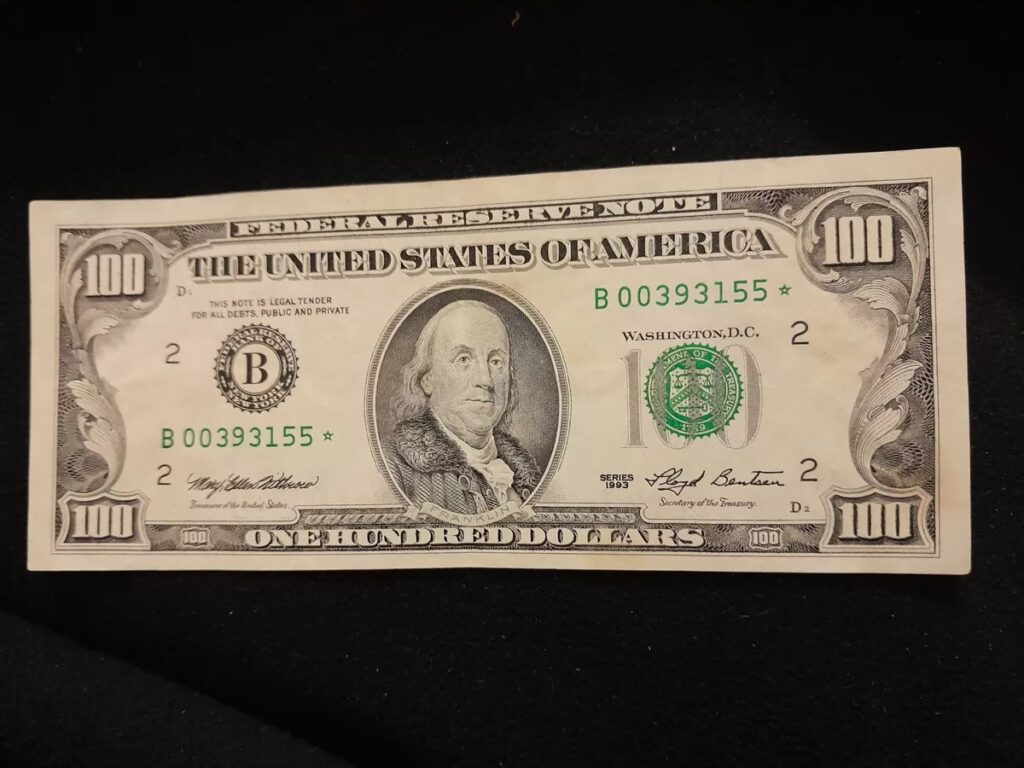 La estrella en el número de serie identifica a los billetes que fueron emitidos para reemplazar a otros 