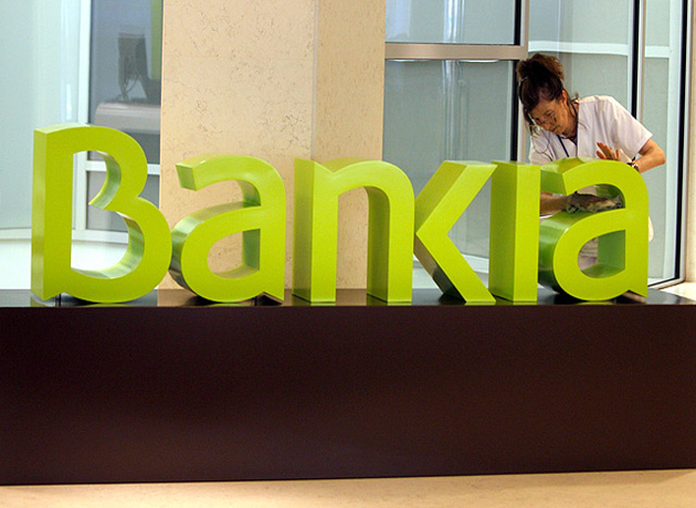 Bankia fue absorbido por Caixabank, que ahora se predispone a hacer masivos recortes de personal
