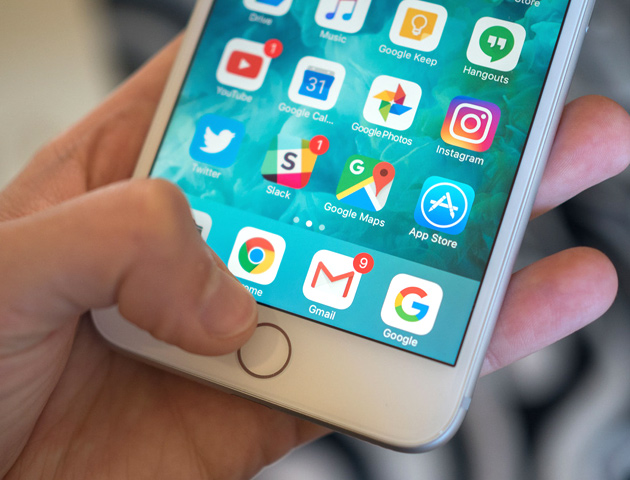 Usuarios de Iphone 6 y 7 no fueron informados sobre los problemas que tenía la batería