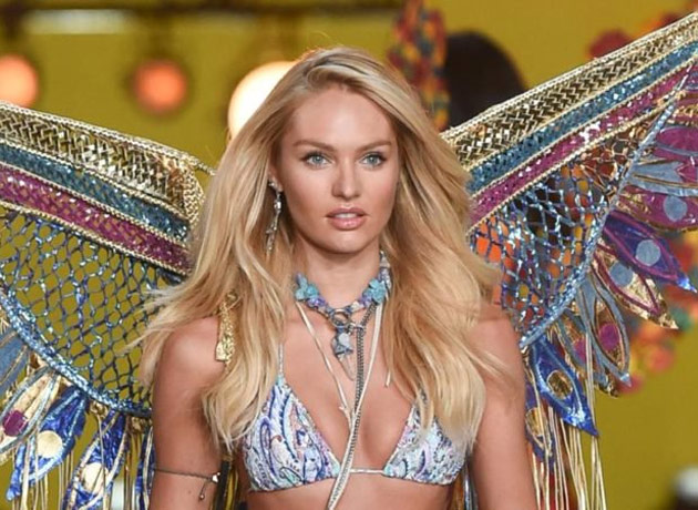 La marca se distingue por elegir modelos voluptuosas para sus exhibiciones.