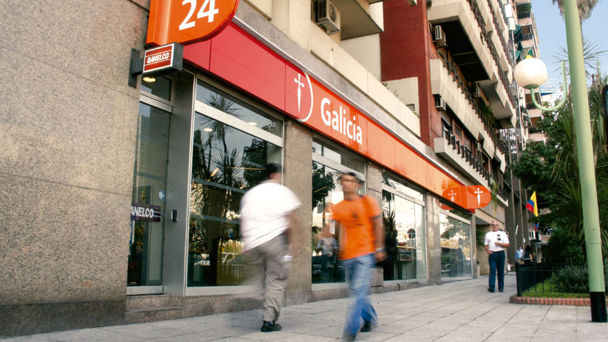 Uno de los papeles recomendados es Banco Galicia y Macro