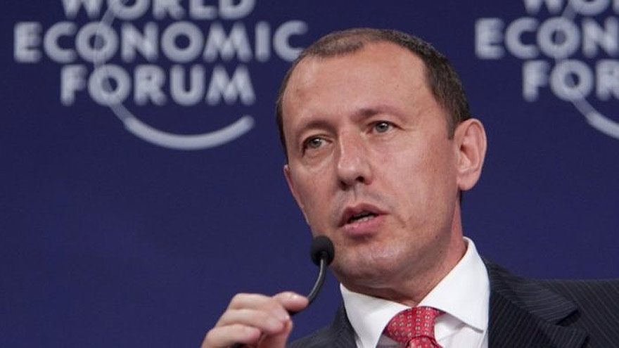 Jahangir Hajiyev fue gerente del Banco Internacional de Azerbaiyán.