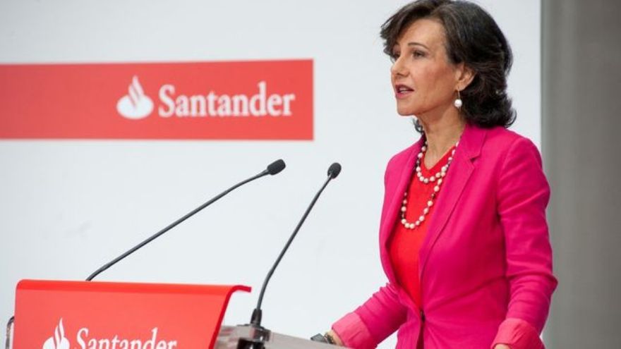 Los sindicatos rechazan la propuesta realizada por el banco dirigido por Ana Botin