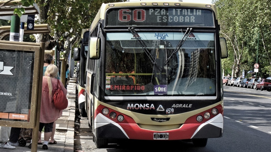 ¿Habrá transporte? Gremios analizan una propuesta del Gobierno y podrían brindar servicio el 25 de mayo