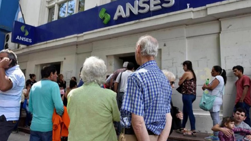 Jubilaciones: aumentan 10,7% en junio y 12,2% en septiembre
