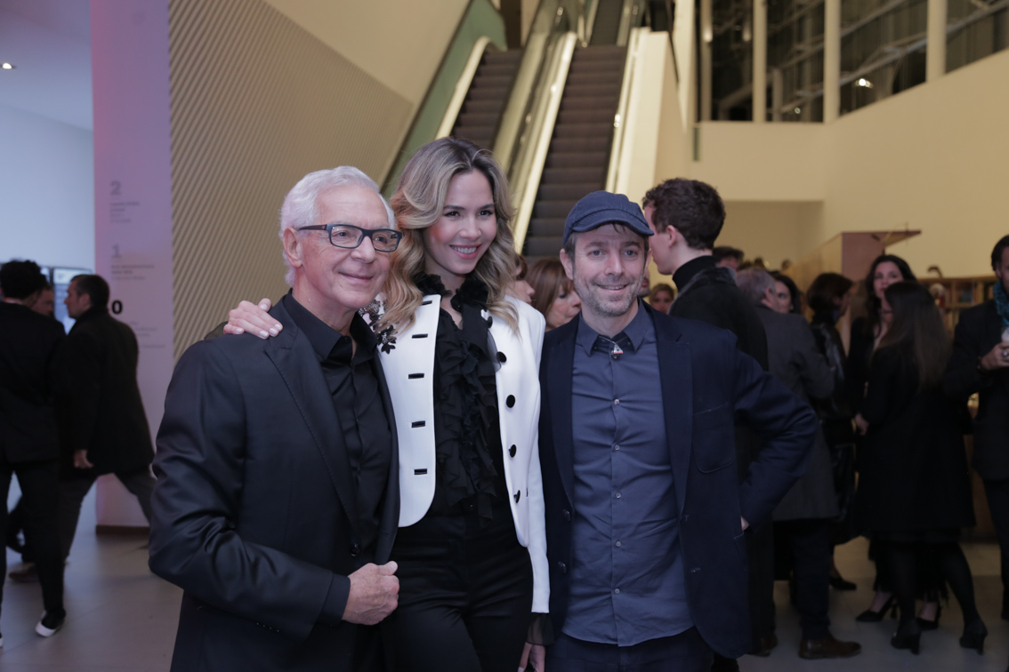 Eduardo Costantini y su novia Elina Fernandez junto a Leandro Erlich
