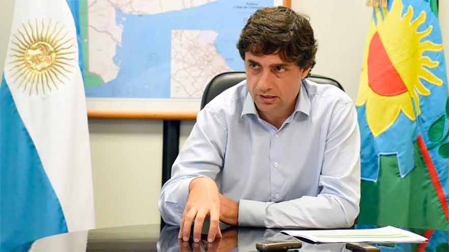 Lacunza niega nuevas restricciones al dólar e insiste en que habrá reservas para pagar deuda