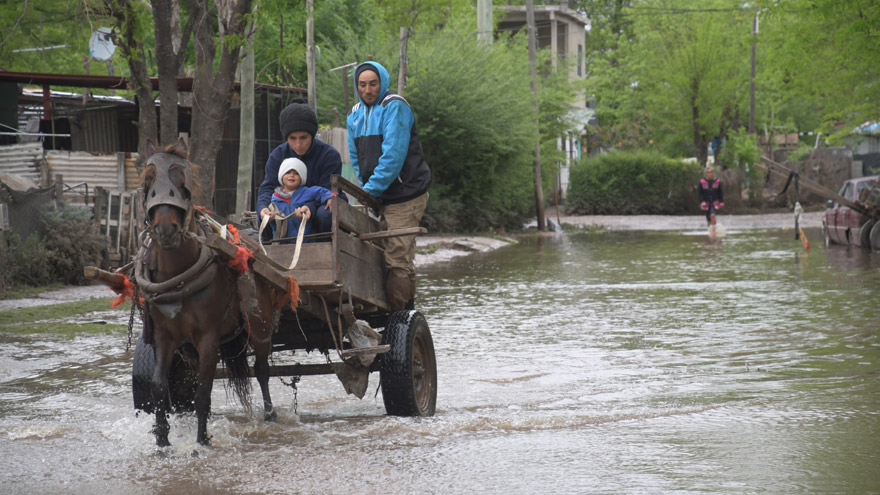 El drama de las inundaciones se mete en la campaña bonaerense: acusaciones entre Magario y Vidal por falta de obras