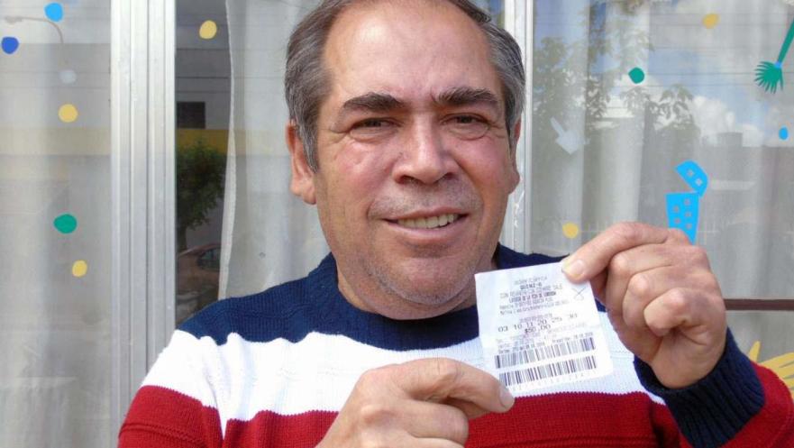 Le rezó a un santo acertar el Quini y a los 5 minutos le avisaron que había ganado $44 millones
