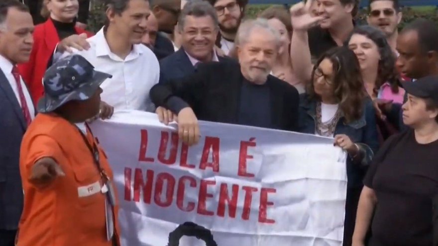 Tras el atentado contra CFK, se consolidó la idea de que en Argentina no hay margen para que un ex presidente vaya preso sin que se genere violencia social, como ocurrió con Lula en Brasil