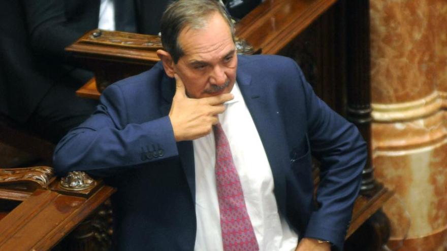 José Alperovich, ex gobernador tucumano y actual senador nacional, fue denunciado por abuso sexual por su sobrina