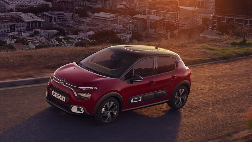 Citroën C3, se renueva y sigue siempre de pie.