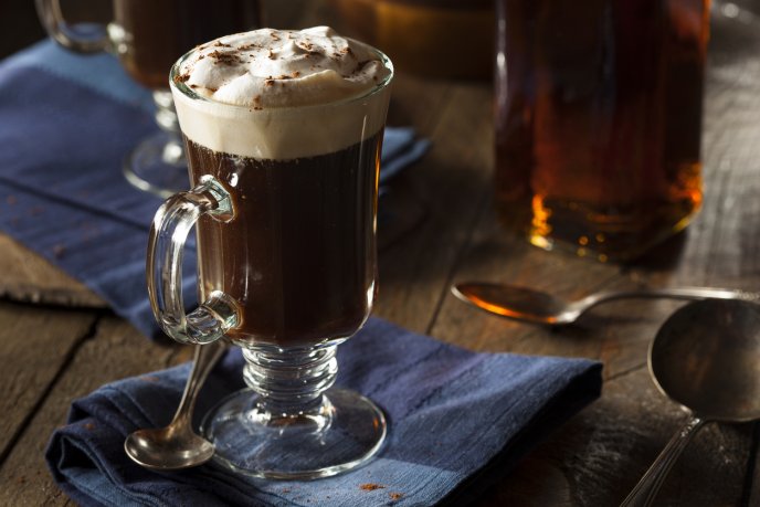 Caliente y cremoso, el café irlandés también puede ser abstemio