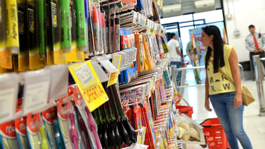 El kit básico escolar alcanzó el precio de $4.470, mientras que el año pasado costaba $2.450