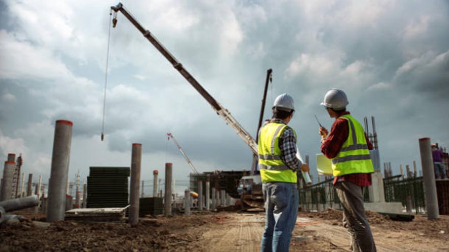 Construcción: algunos estiman que por la baja demanda podría bajar el precio del metro cuadrado.