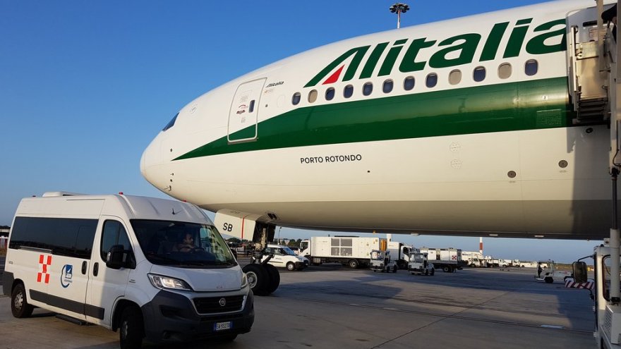 En crisis, Alitalia espera un nuevo rescate.