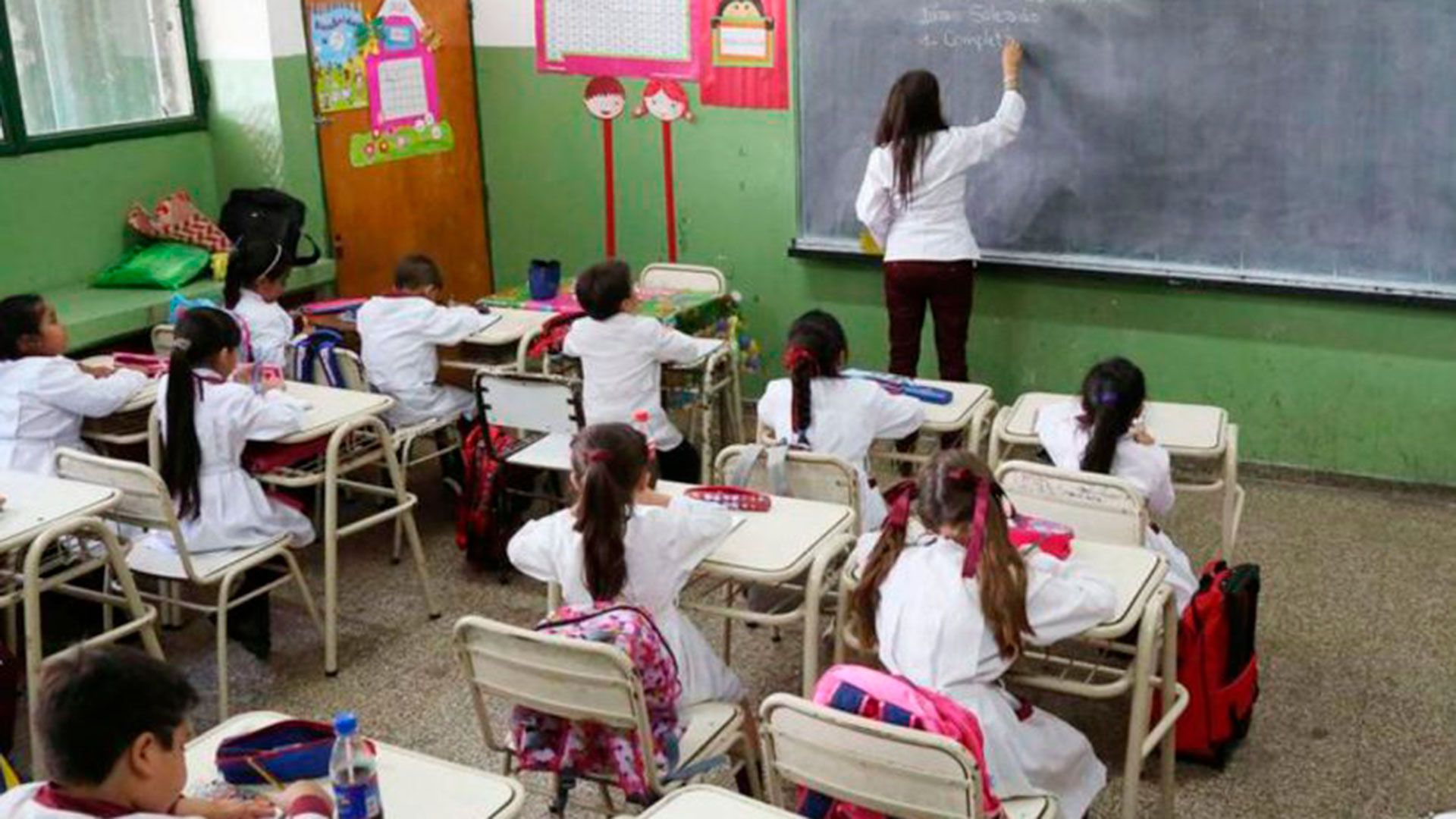 Si bien hay protocolos avanzados, el regreso a clases dependerá de la evolución de casos de coronavirus