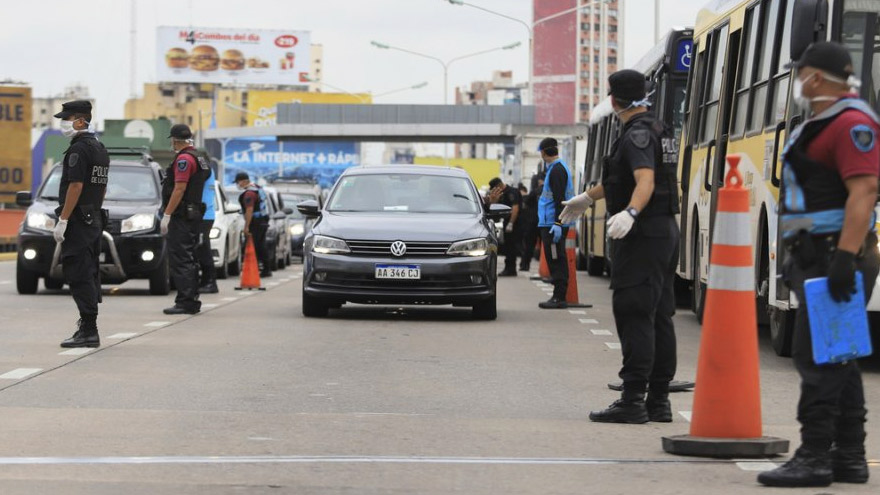 Los controles vehiculares en la Ciudad podrán detener a conductores de Uber.