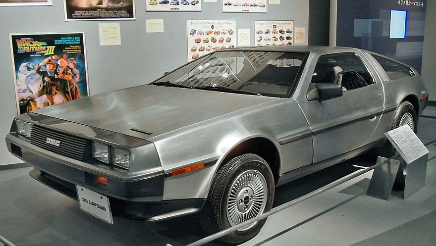 Del éxito a la bancarrota, la vida de DeLorean.