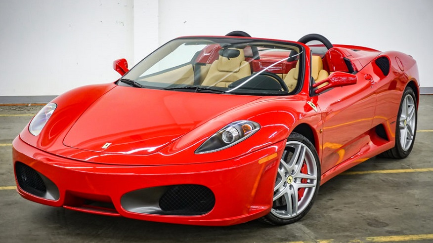 Ferrari, el auto de Messi en 2008.