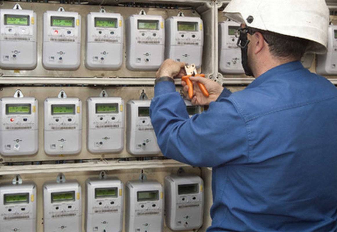 ¿Cómo reclamar para que vengan a arreglar la luz?