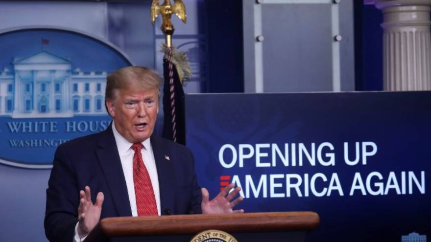 El presidente Trump apunta a diseñar un plan para salir de esta situación