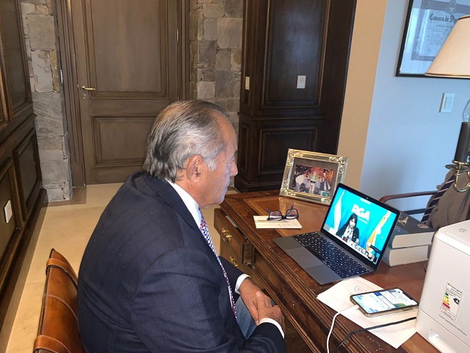 el proyecto de Rodríguez Saá para elevar de cinco a nueve la cantidad de cortesanos