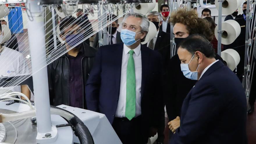 Consultatio cree que la economía caerá 10 por ciento este año y hay riesgos de más cuarentena