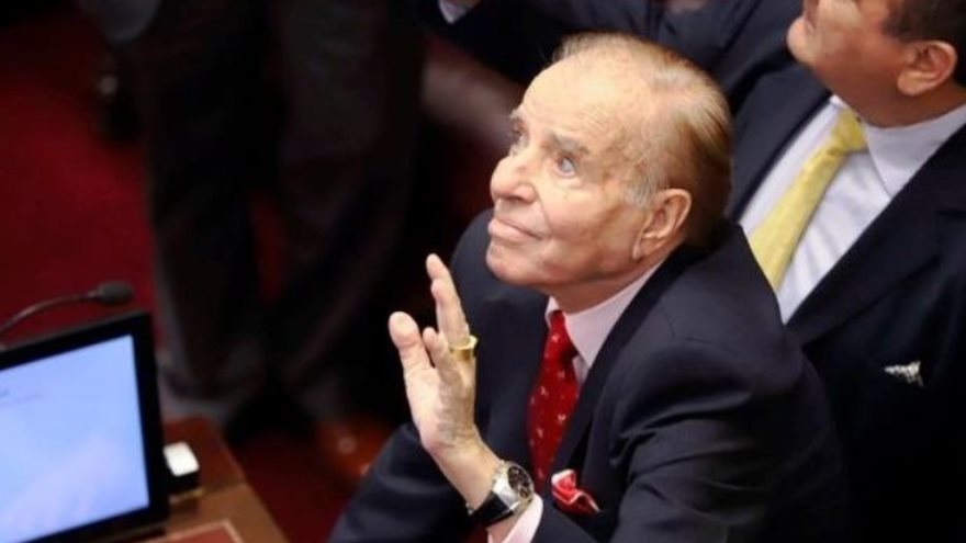 El expresidente Carlos Menem fue hisopado luego de que su hija diera positivo por coronavirus