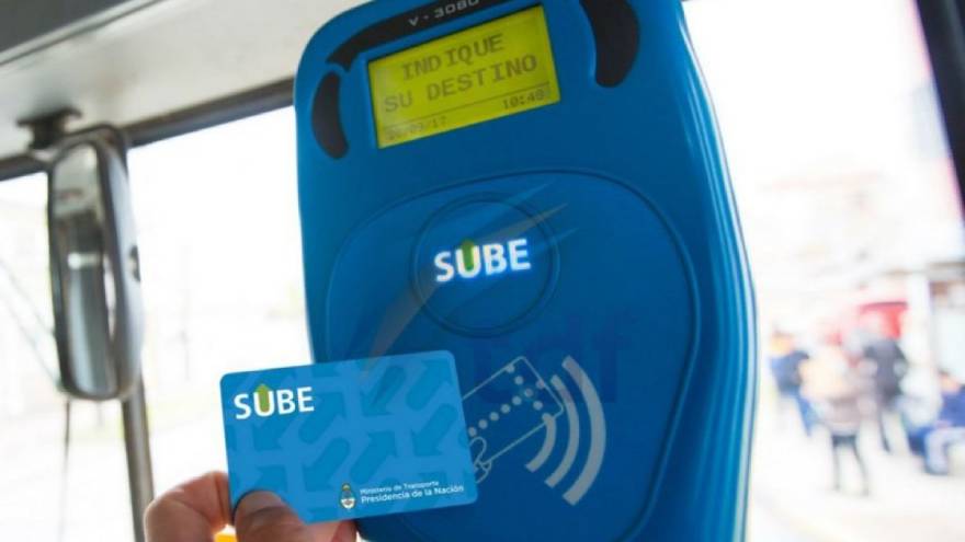 La tarjeta SUBE se puede usar para viajar en transporte público en CABA y en otros distritos del país