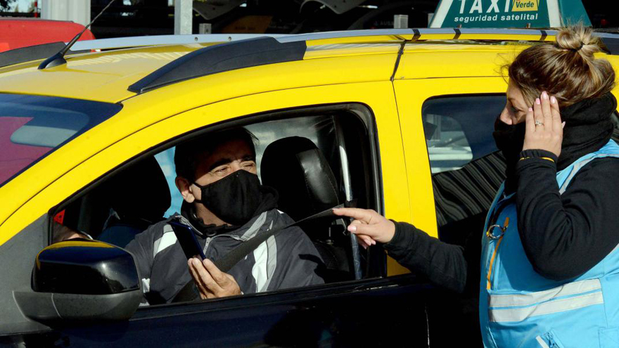 Los taxis tienen sus requisitos para la renovación del registro.