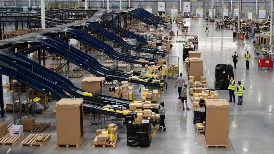 La plataforma de ecommerce vio afectada su actividad en depósitos de varias localidades.