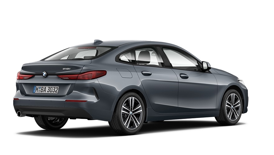El BMW Serie 2 se caracteriza por su gran baúl.