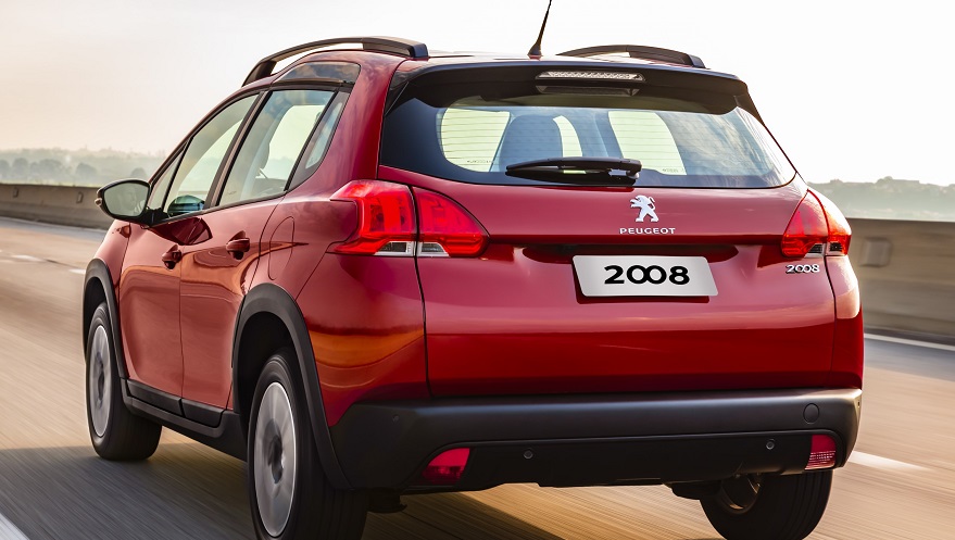 Los cambios del Peugeot 2008 también se notan de atrás.