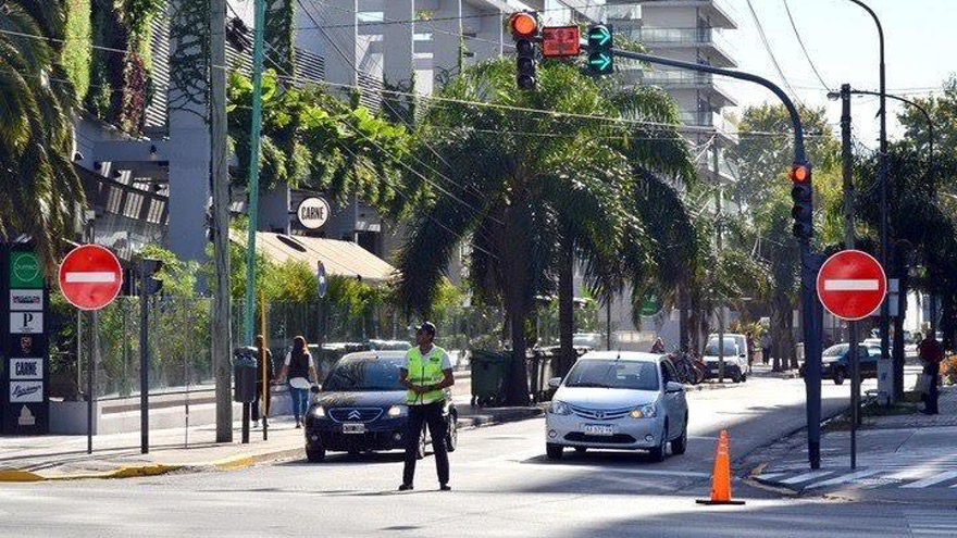 Vicente López brindará ayudar a los comercios del municipio.