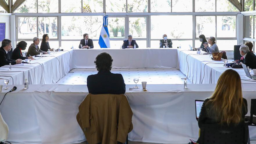 Los epidemiólogos volvieron a reunirse con el Presidente.