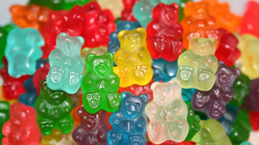 Las gomitas se hacen con componentes de origen animal, como cartílagos y huesos