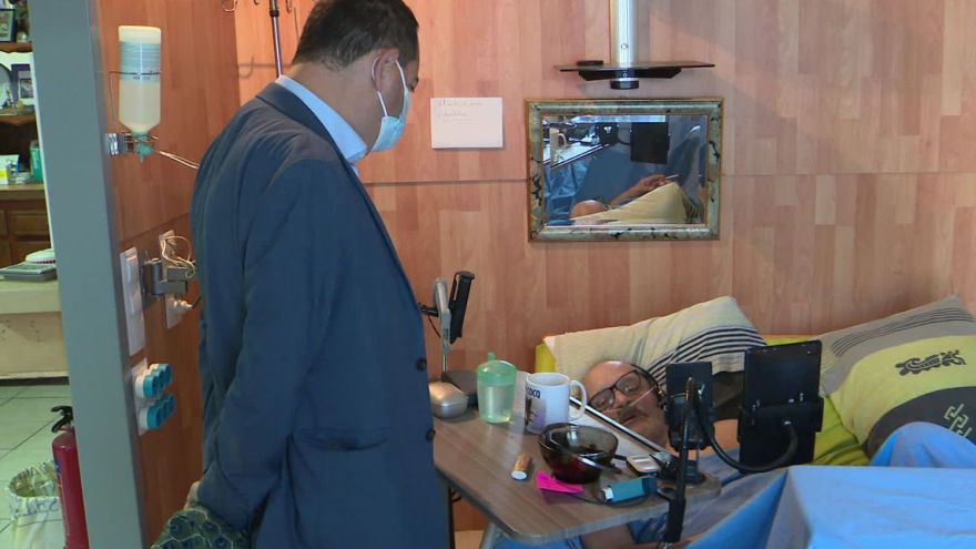 El paciente dejará de comer e hidratarse y planea transmitir sus últimos días por Facebook