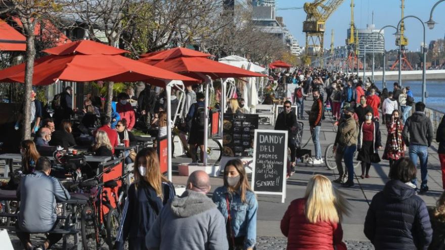 El Gobierno porteño pedirá que se habilite la apertura de los bares en todos los barrios de la Ciudad
