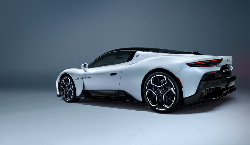 Nuevo Maserati MC20, llamativo por todos lados.
