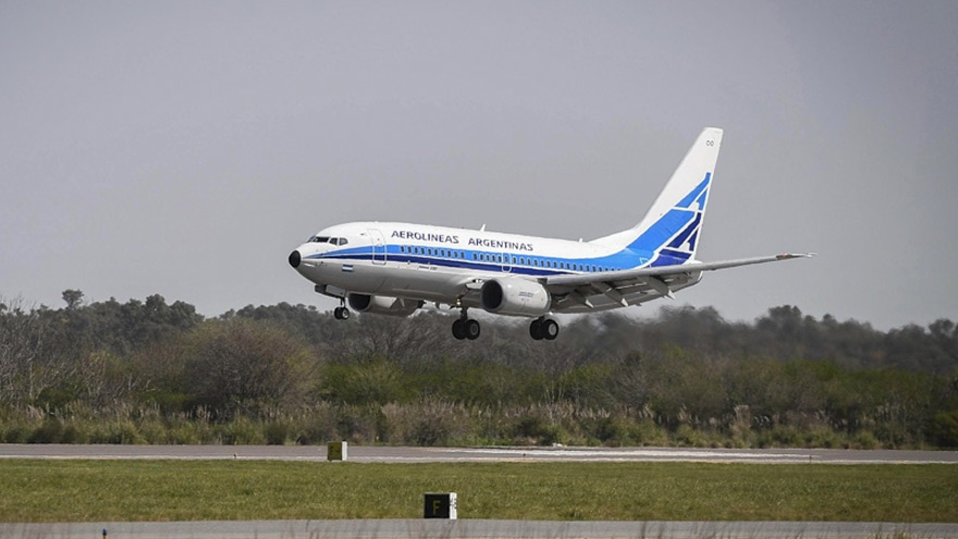 Boein 737 de Aerolíneas, protagonista en las rutas de cabotaje.