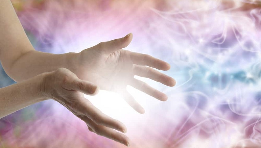 Las manos, protagonistas de los trabajos de Reiki.