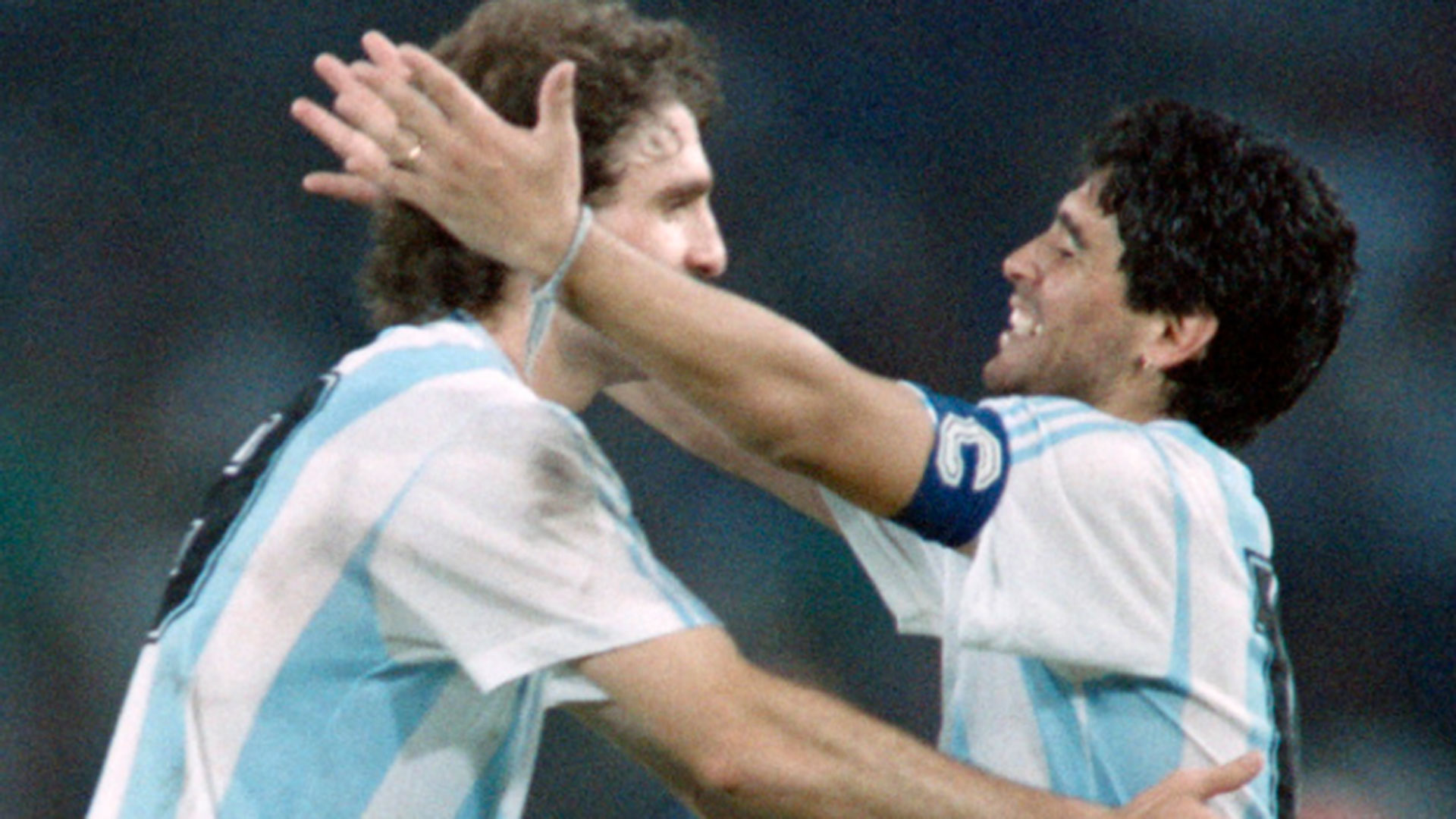 Ruggeri y Maradona compartiendo cancha