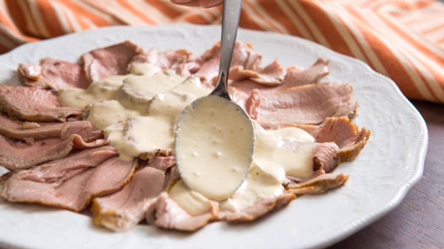 La salsa del vitel toné anteriormente no llevaba mayonesa