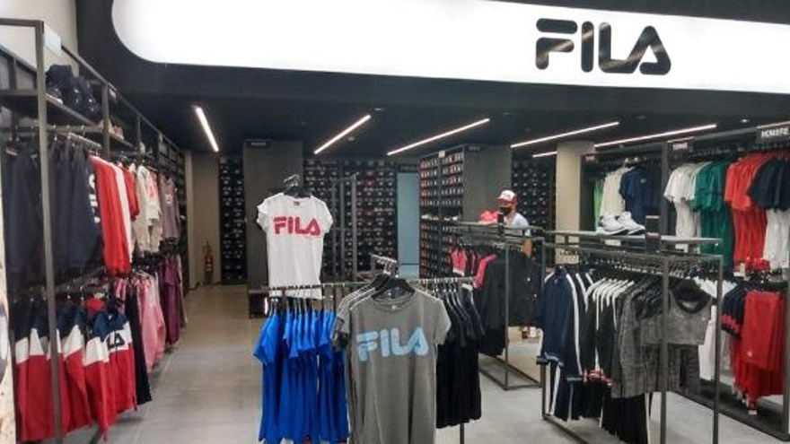 Fila: la marca de ropa permanecerá en el país.